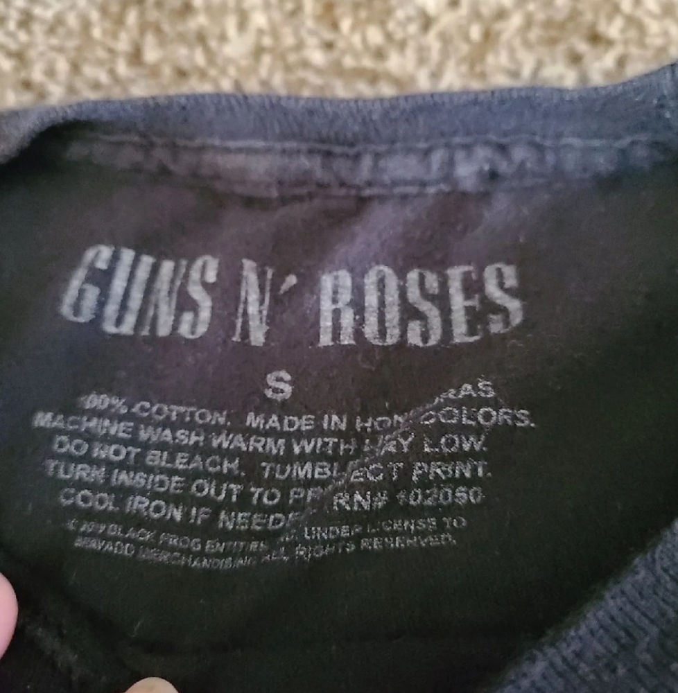 Guns and roses concert tee - Picture 4 of 6